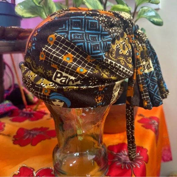 ⭐️ Patterned Hat with Earthy Tones - Picture 7 of 7